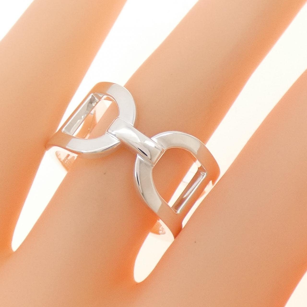 エルメス エヴァー シェーヌダンクル リング