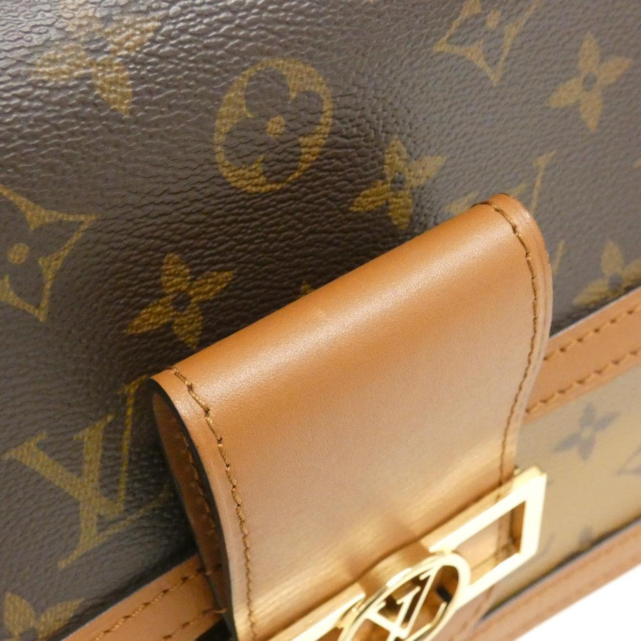 LOUIS VUITTON Monogram Reverse Dauphine MM M44391 肩背包