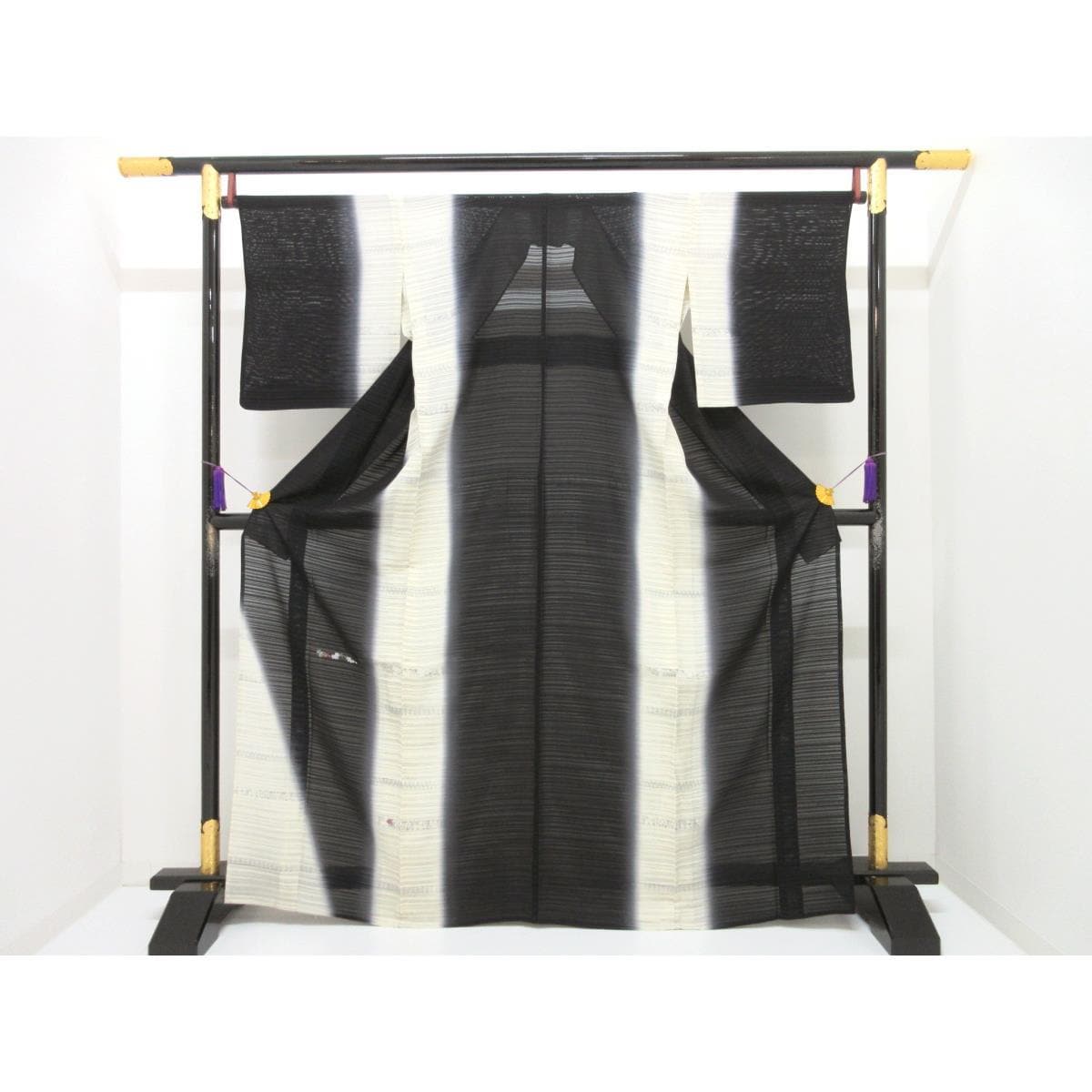 単衣　訪問着　刺繍入り