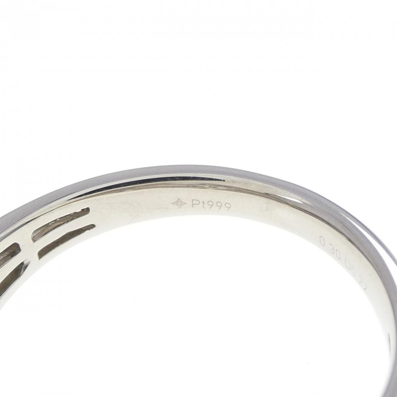 ジーエスティービー ダイヤモンド リング 0.30CT