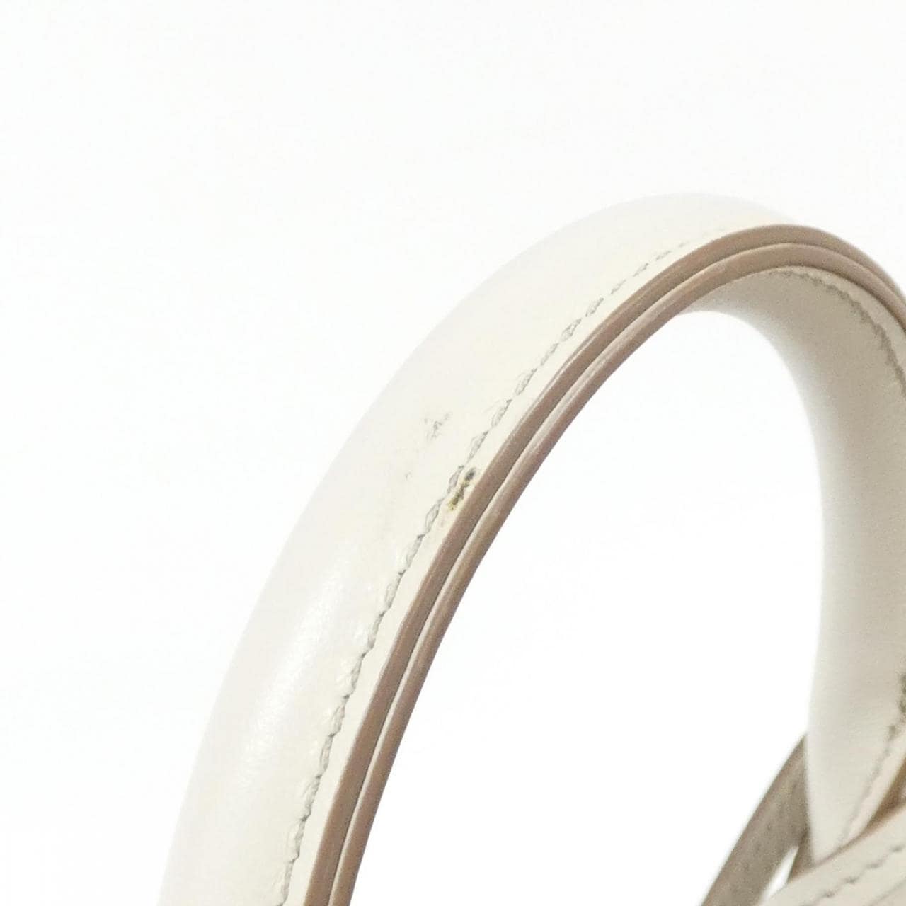 トッズ XBWCLTA0200TIP3Q71 バッグ