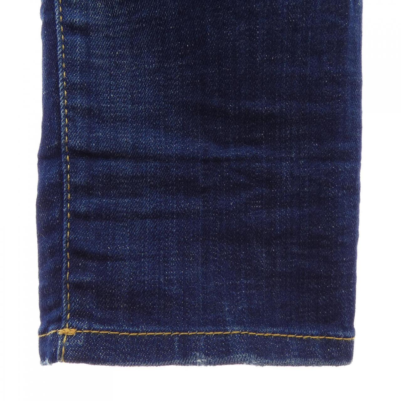 ディースクエアード DSQUARED2 S79LA0009 ジーンズ