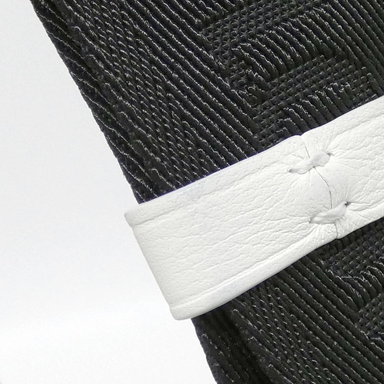 ルイヴィトン モノグラム シャドウ ラッシュ バムバッグ M25227 ショルダーバッグ