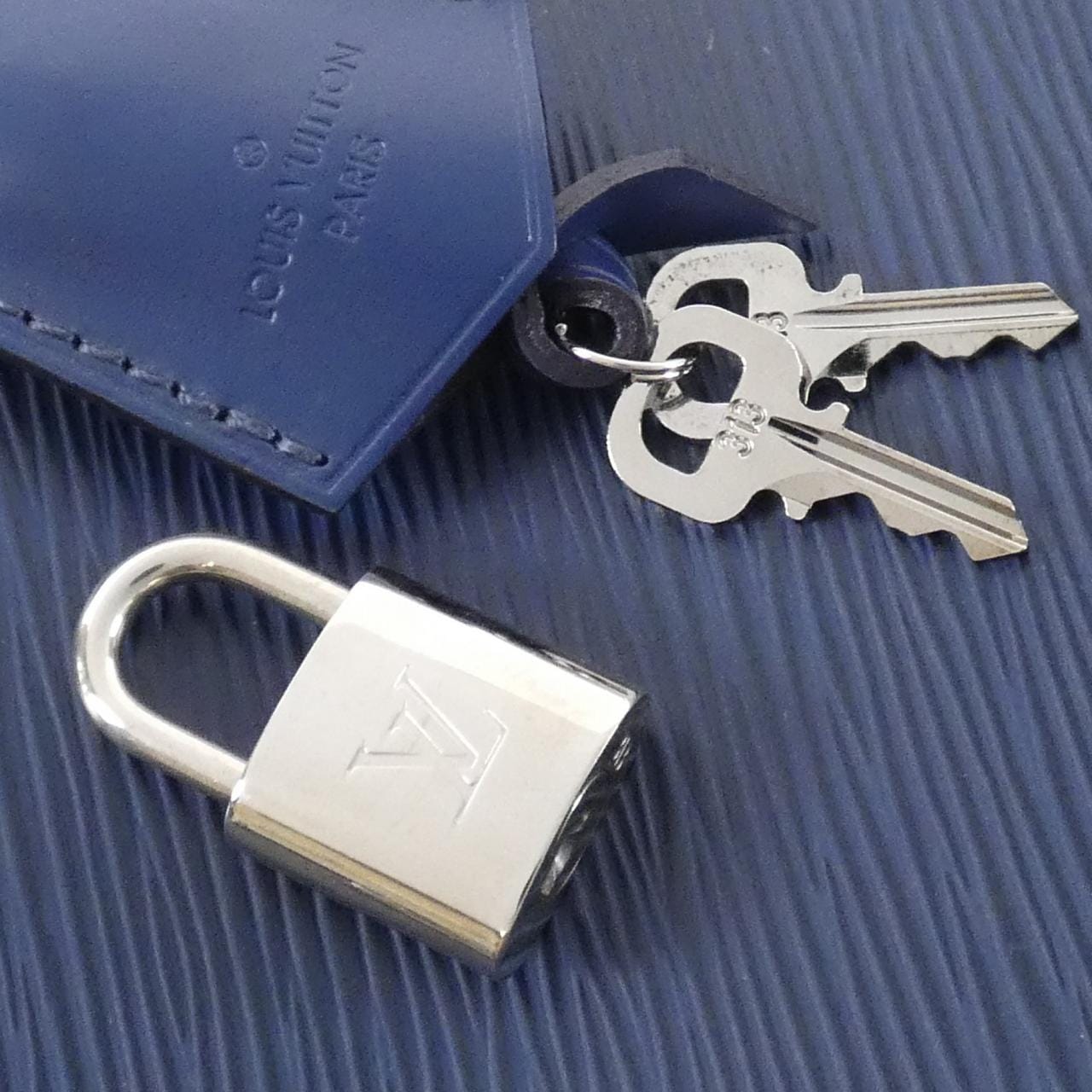 ルイヴィトン エピ アルマ GM M40628+J60055 バッグ