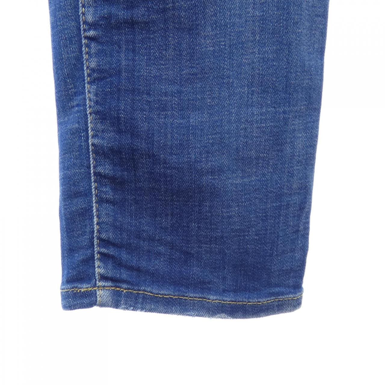 ディースクエアード DSQUARED2 S74LB1675 ジーンズ