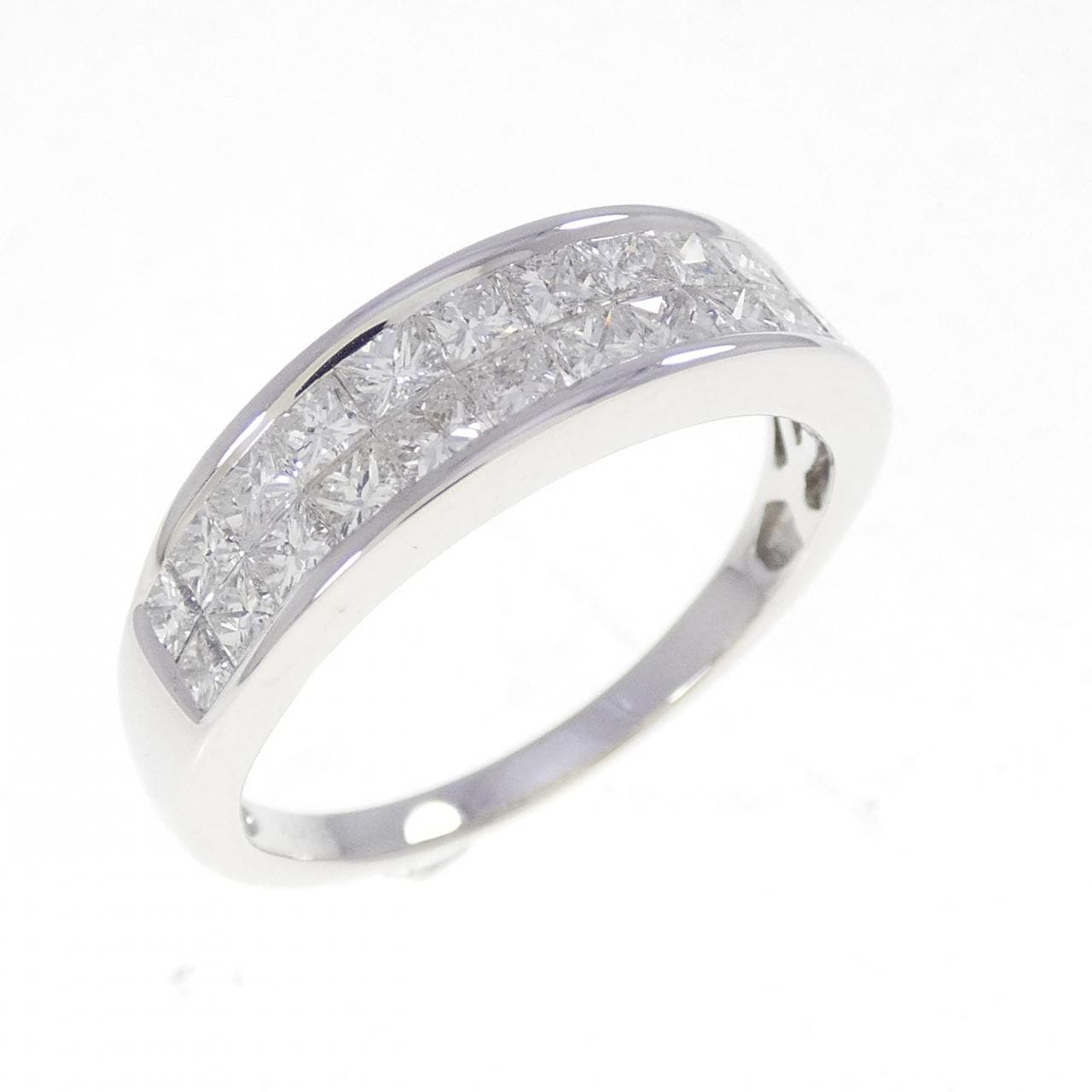 ジーエスティービー ダイヤモンド リング