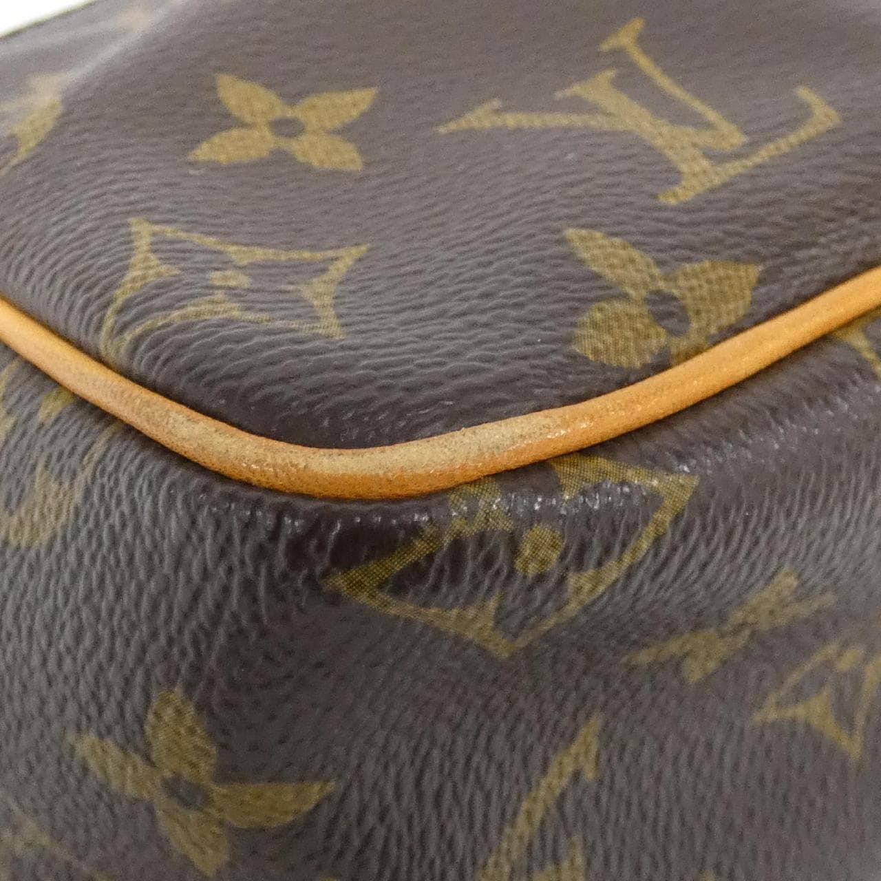 ルイヴィトン モノグラム ヴィバ シテ PM M51165 ショルダーバッグ