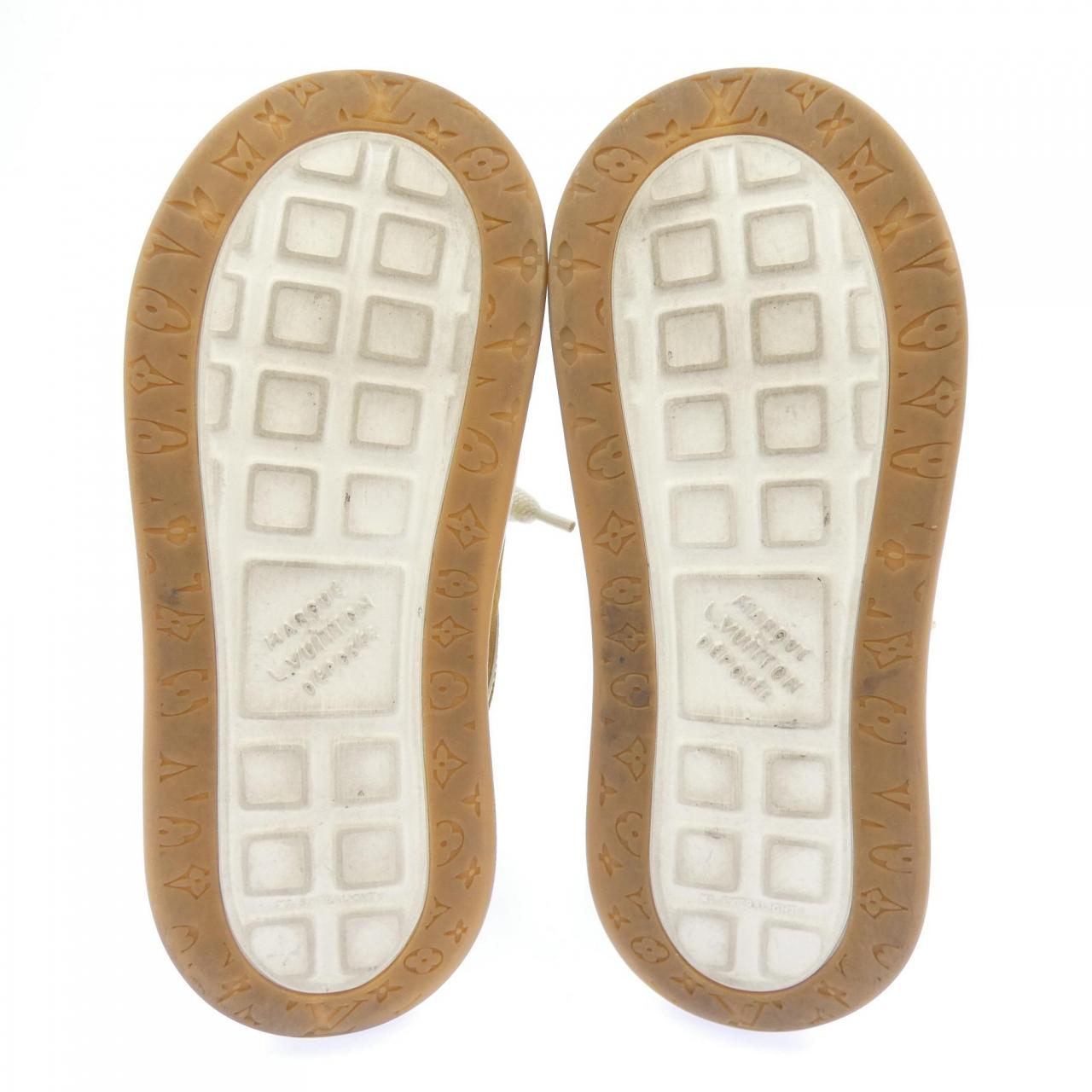 ルイヴィトン LOUIS VUITTON LVティルテッド スニーカー