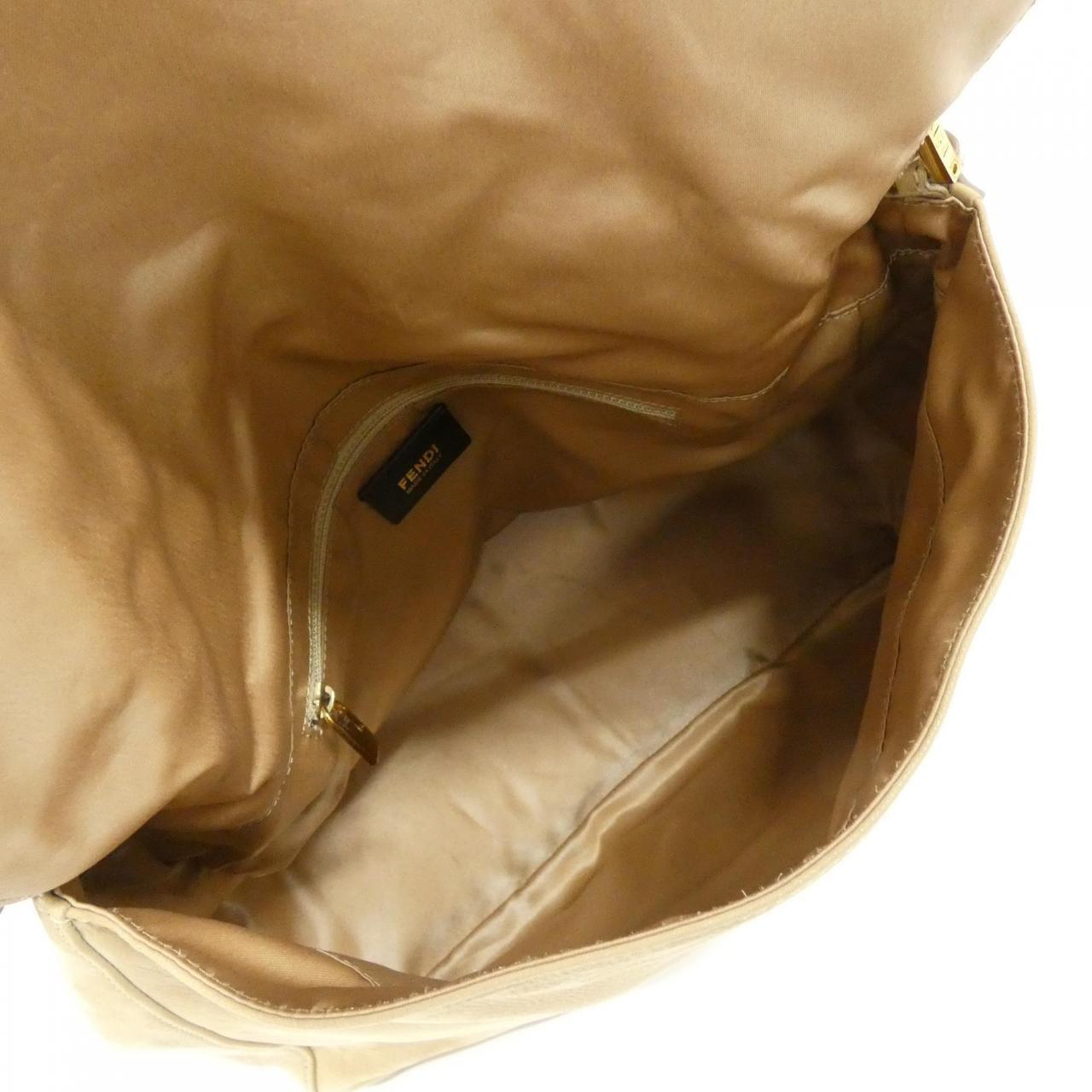 フェンディ ビッグ マンマ 8BR638 FB7 ショルダーバッグ