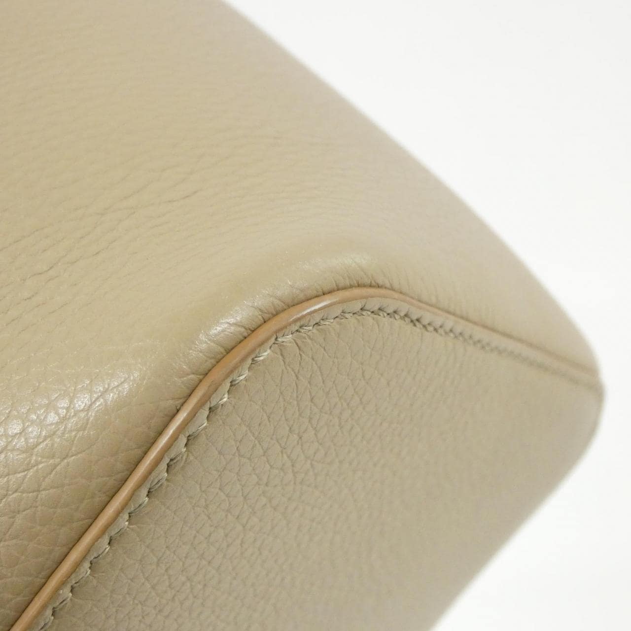 Loewe Pebble Bucket Mini AANBBBMX02 Bag