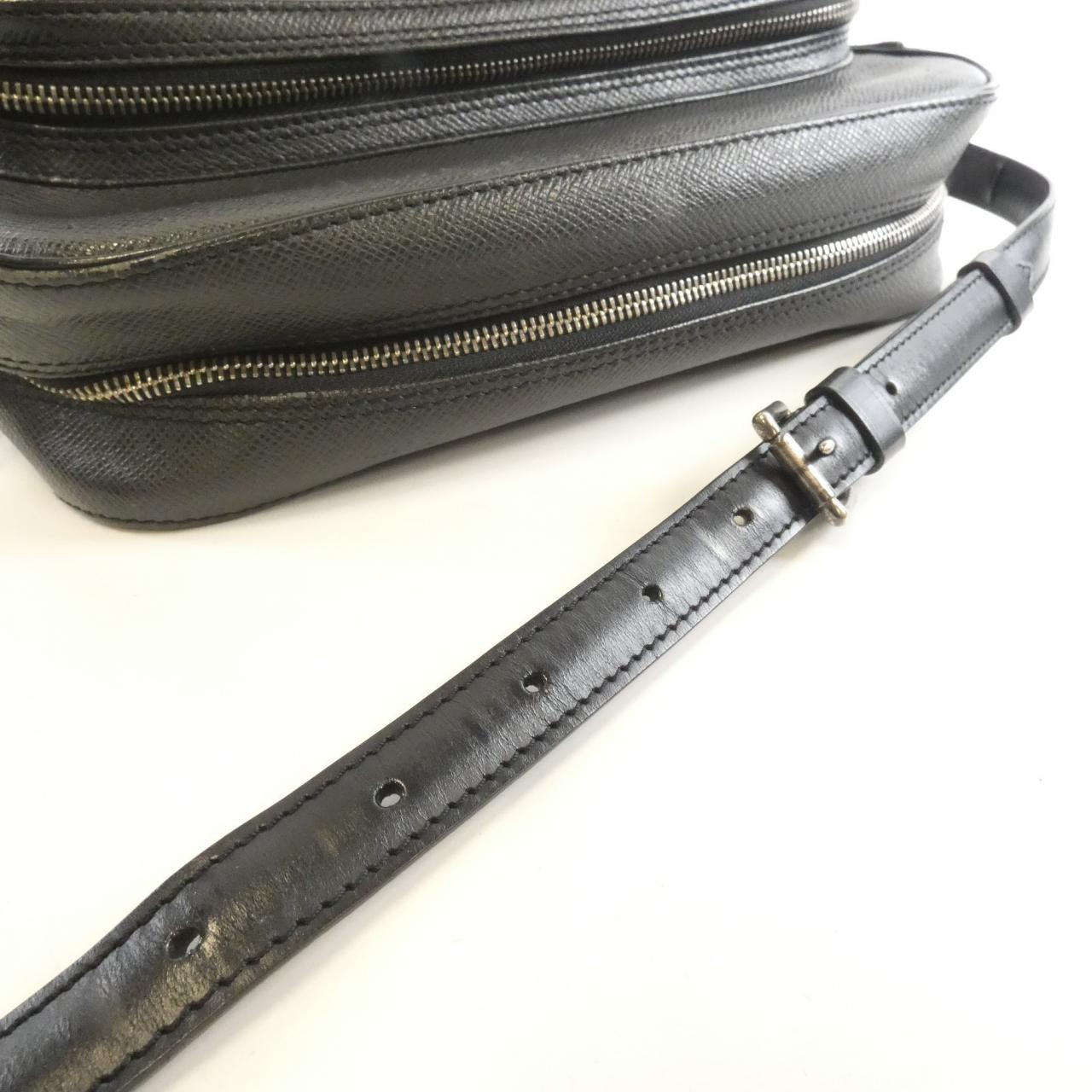 ルイヴィトン タイガ ナイル ショルダーバッグ