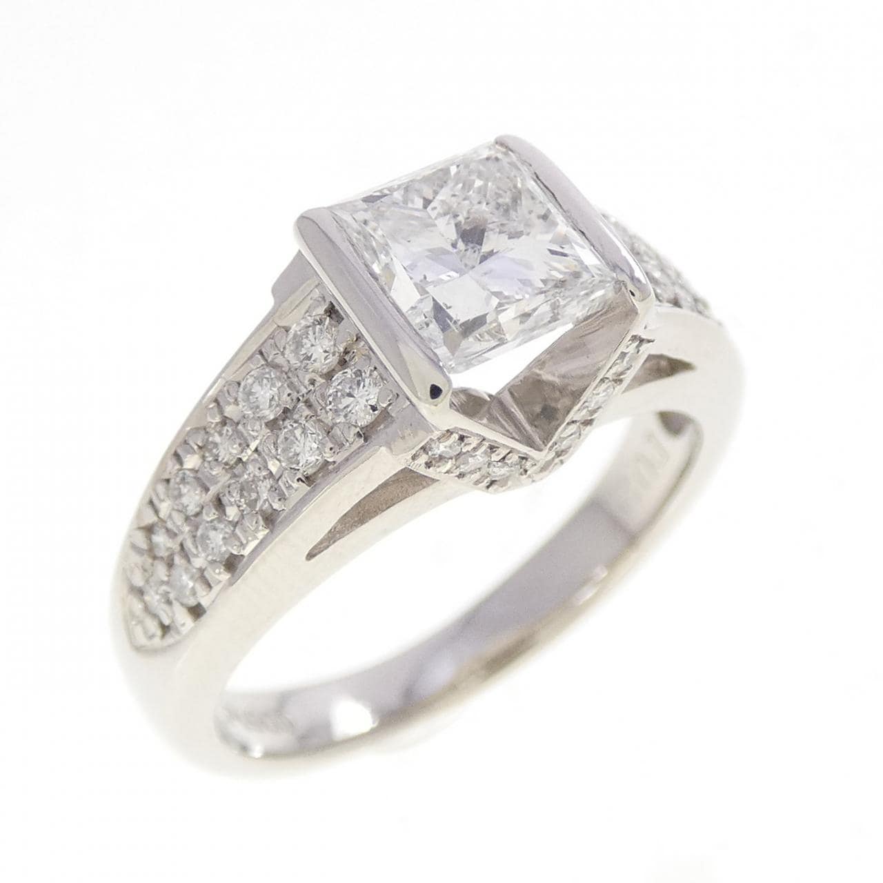 PT900 ダイヤモンド リング 1.015CT