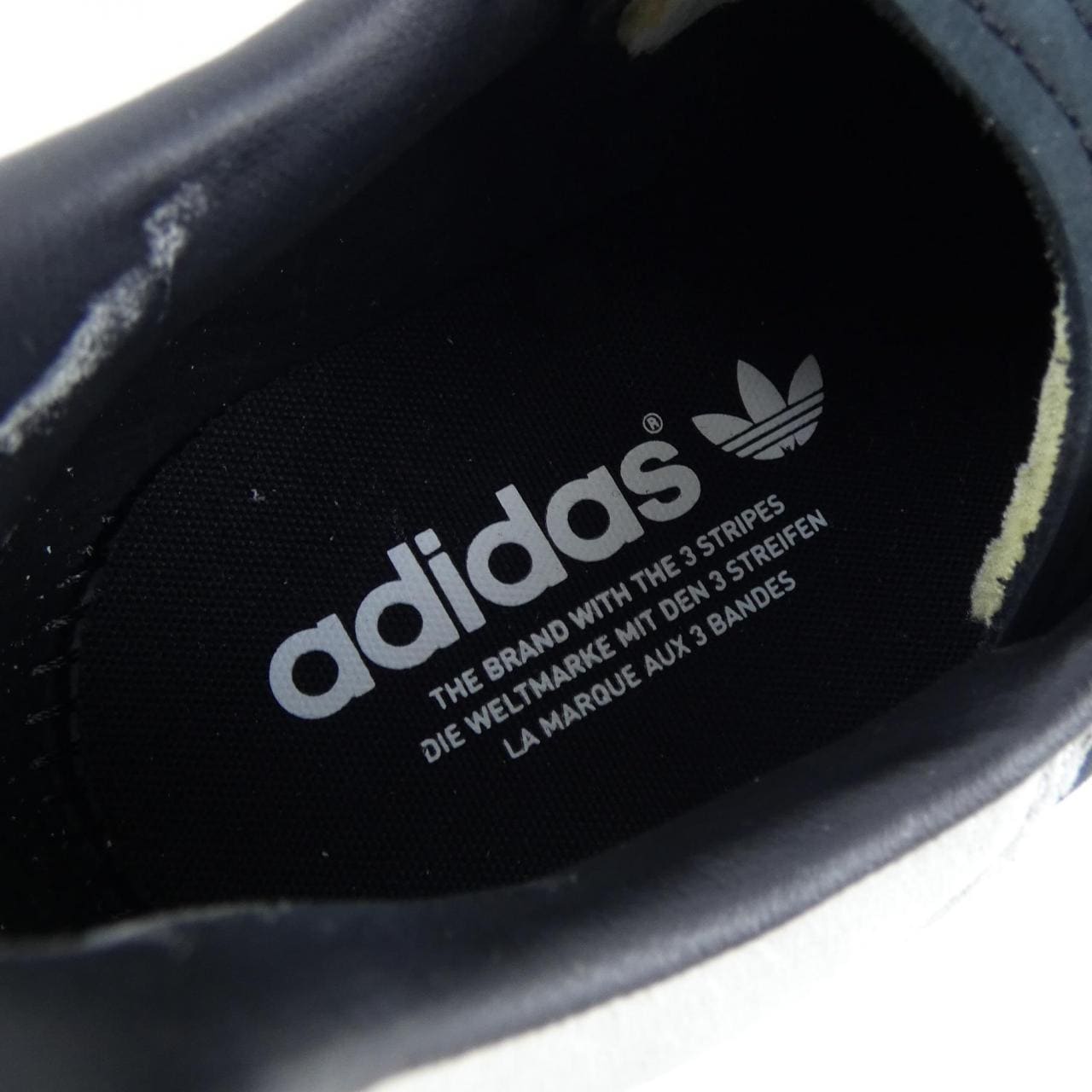 アディダス ADIDAS スニーカー