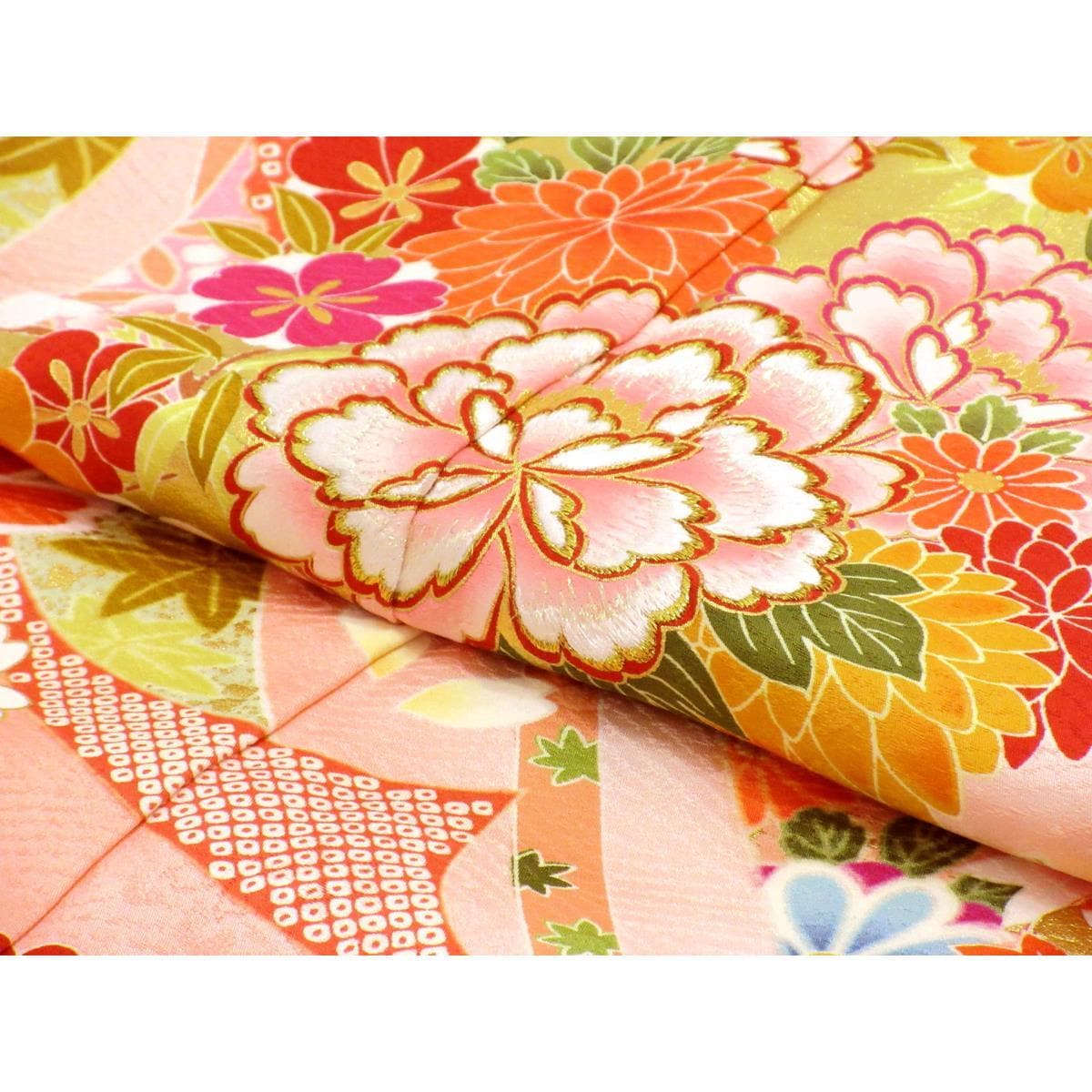 【未使用品】振袖　友禅金彩加工　刺繍入り
