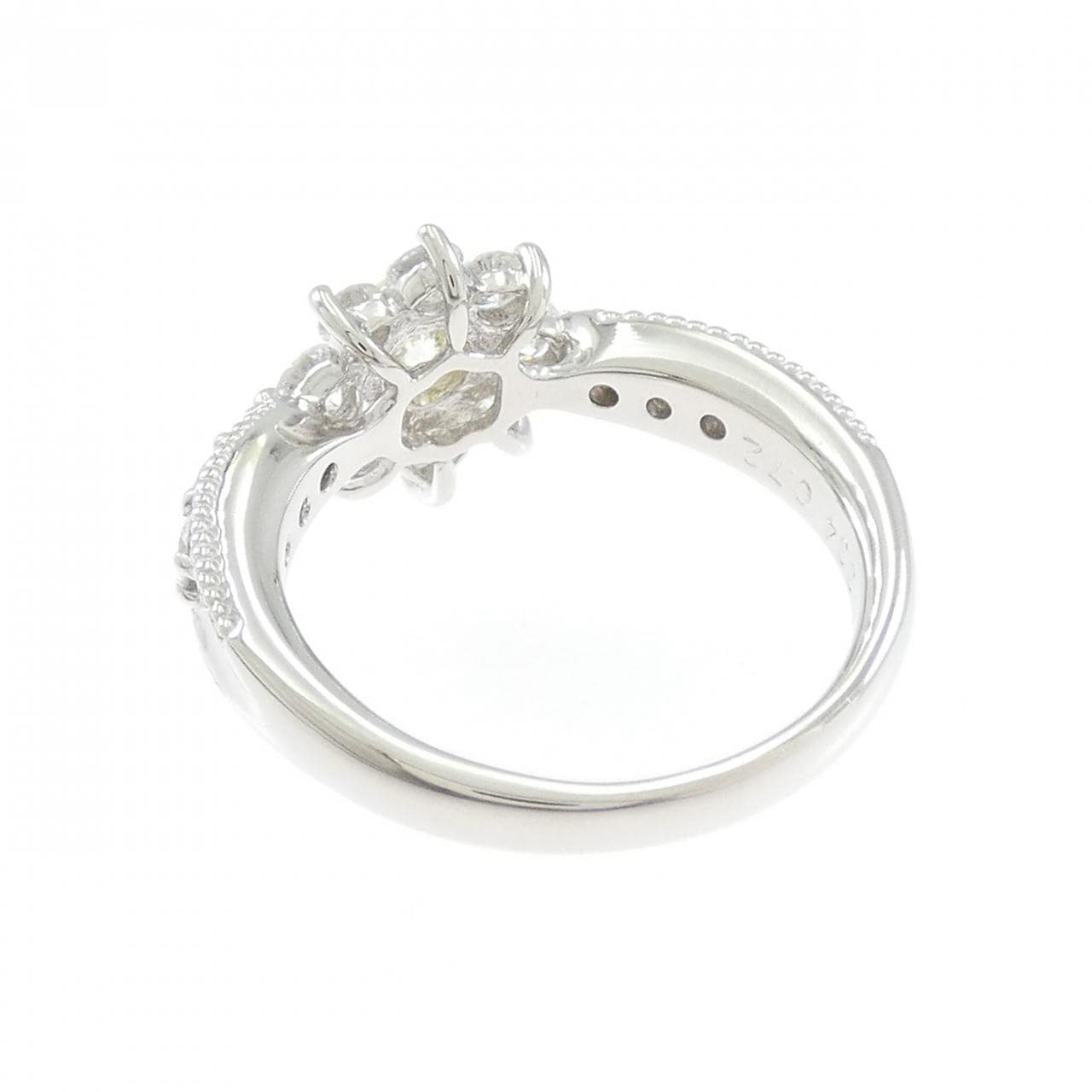 PT900 フラワー ダイヤモンド リング 0.334CT