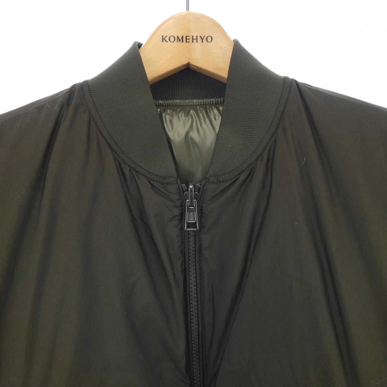 MONCLER蒙克勒羽绒服