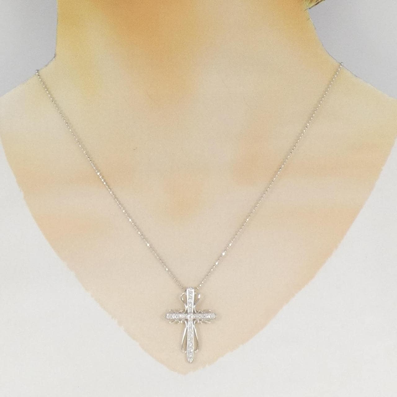 K18WG クロス ダイヤモンド ネックレス 0.37CT