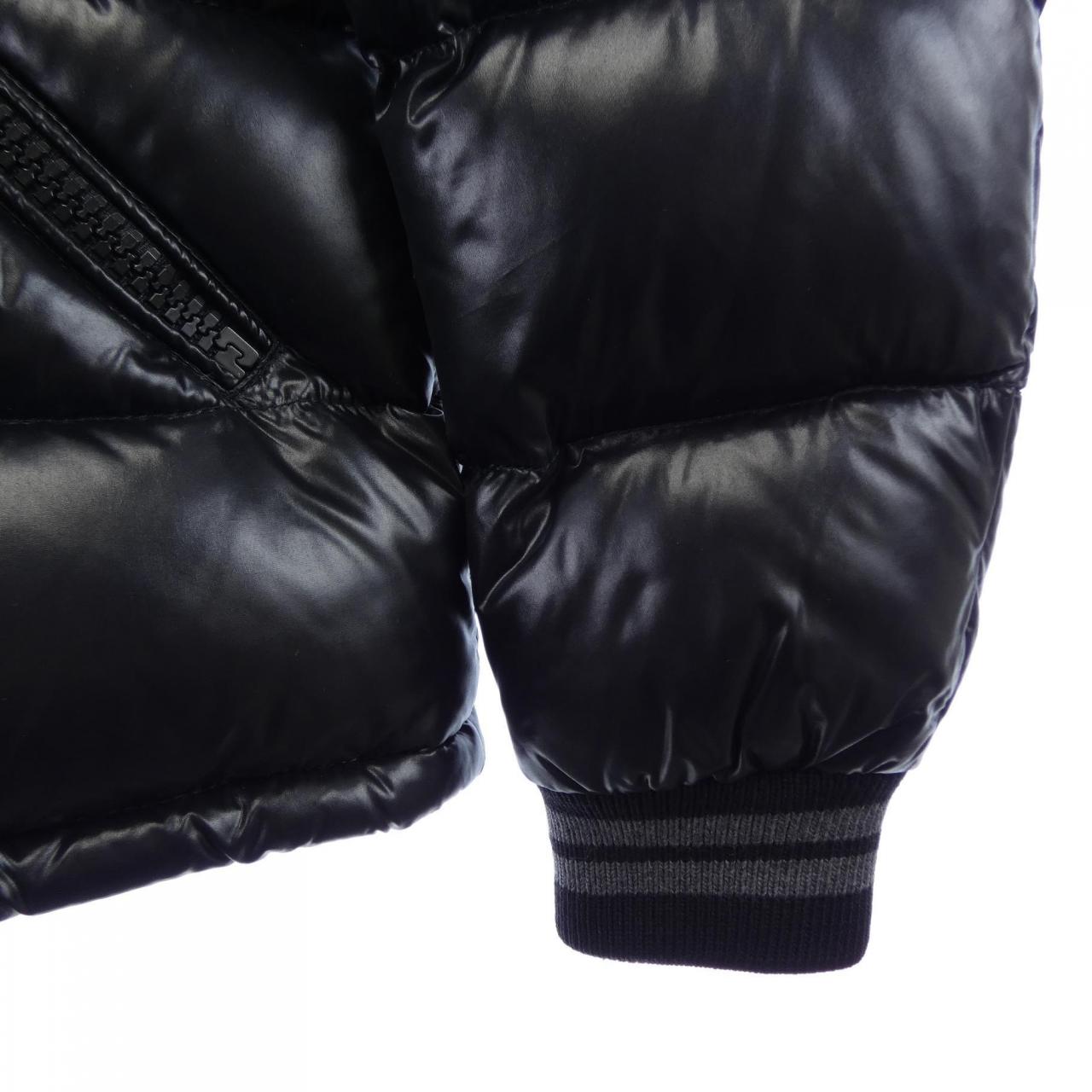 モンクレール MONCLER BORROME ダウンジャケット
