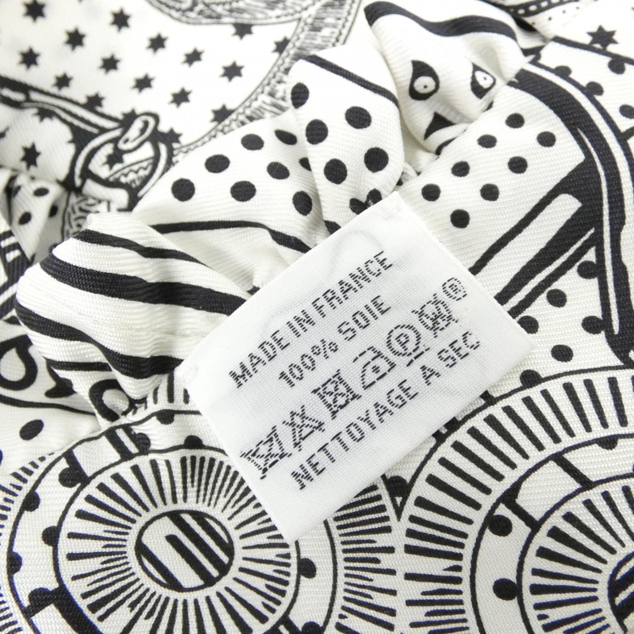 エルメス EPERON D'OR BANDANA ツイリー フリル 852978S スカーフ