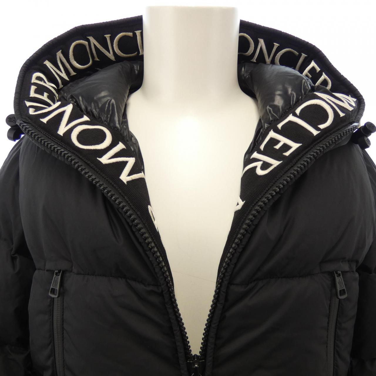 モンクレール MONCLER ダウンジャケット