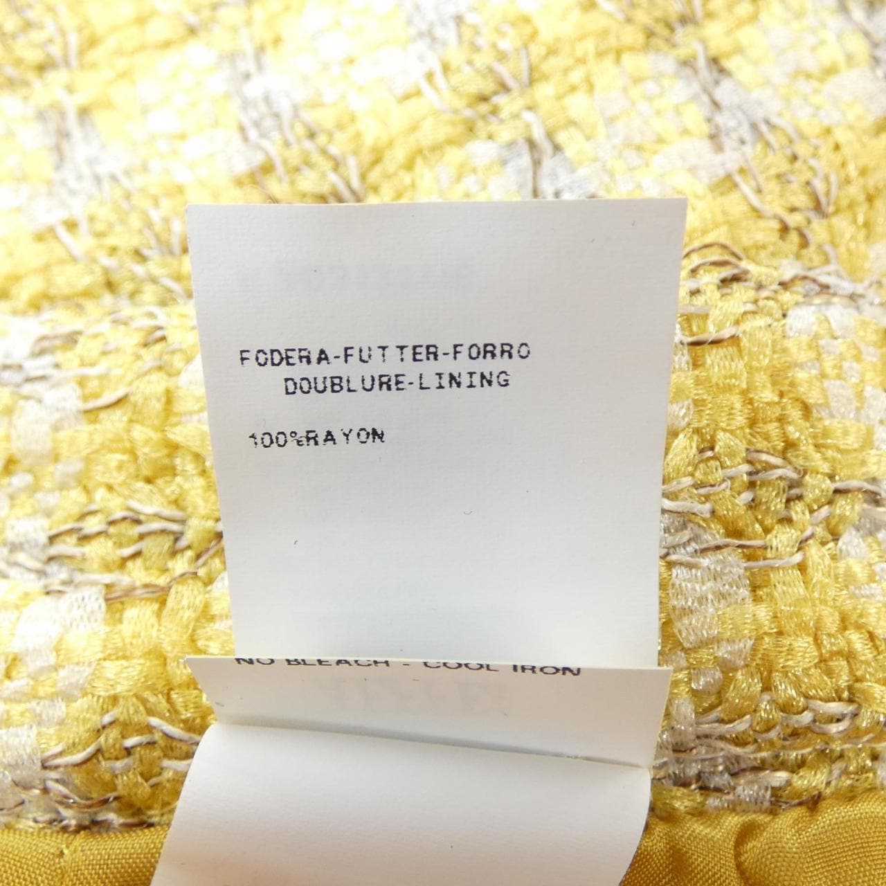 モスキーノ MOSCHINO ショートパンツ