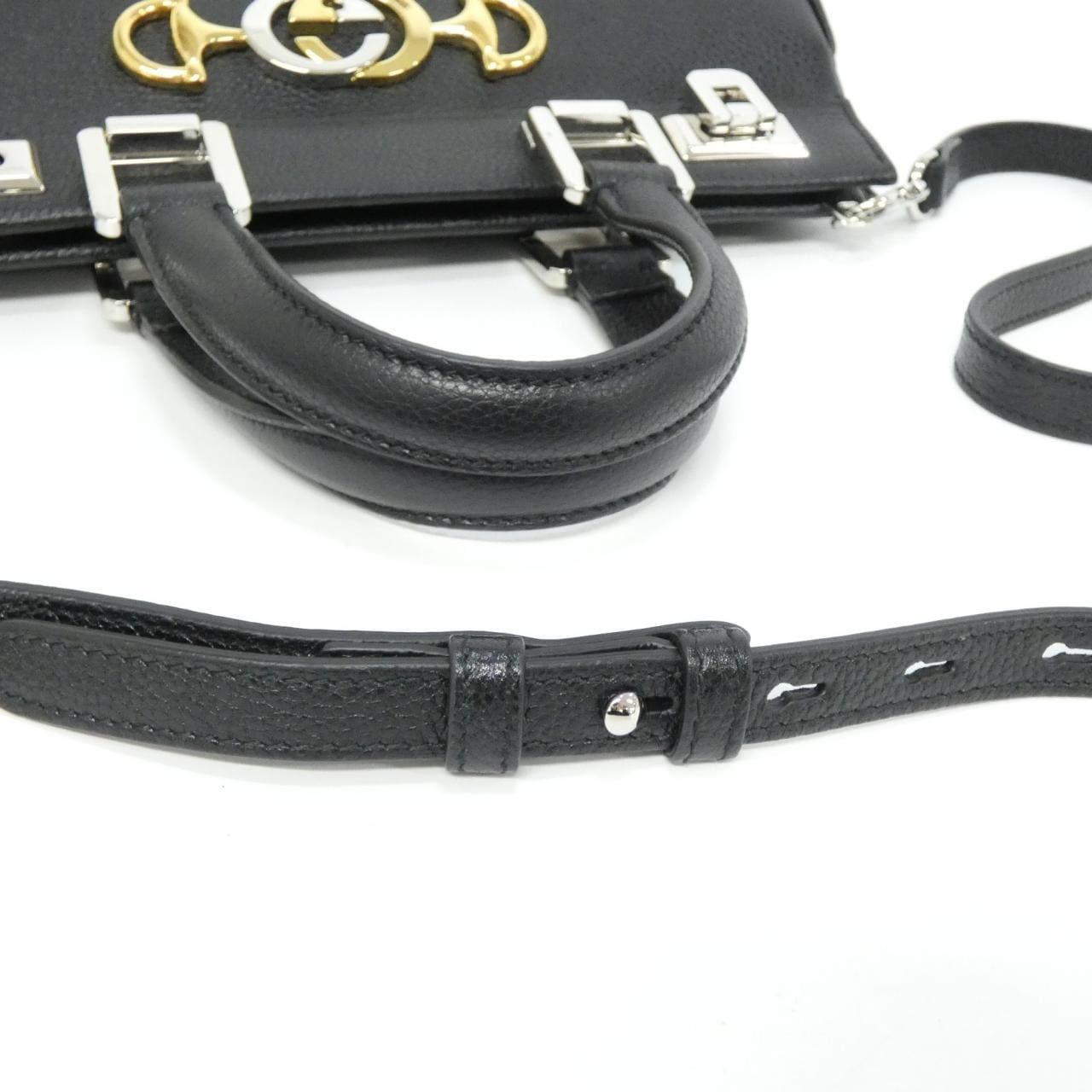 グッチ GUCCI ZUMI 569712 1B90X バッグ