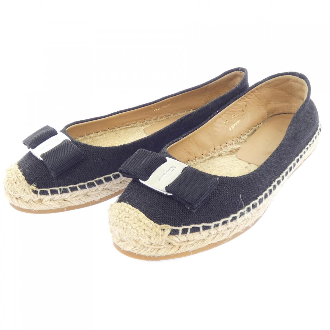 サルヴァトーレフェラガモ SALVATORE FERRAGAMO パンプス