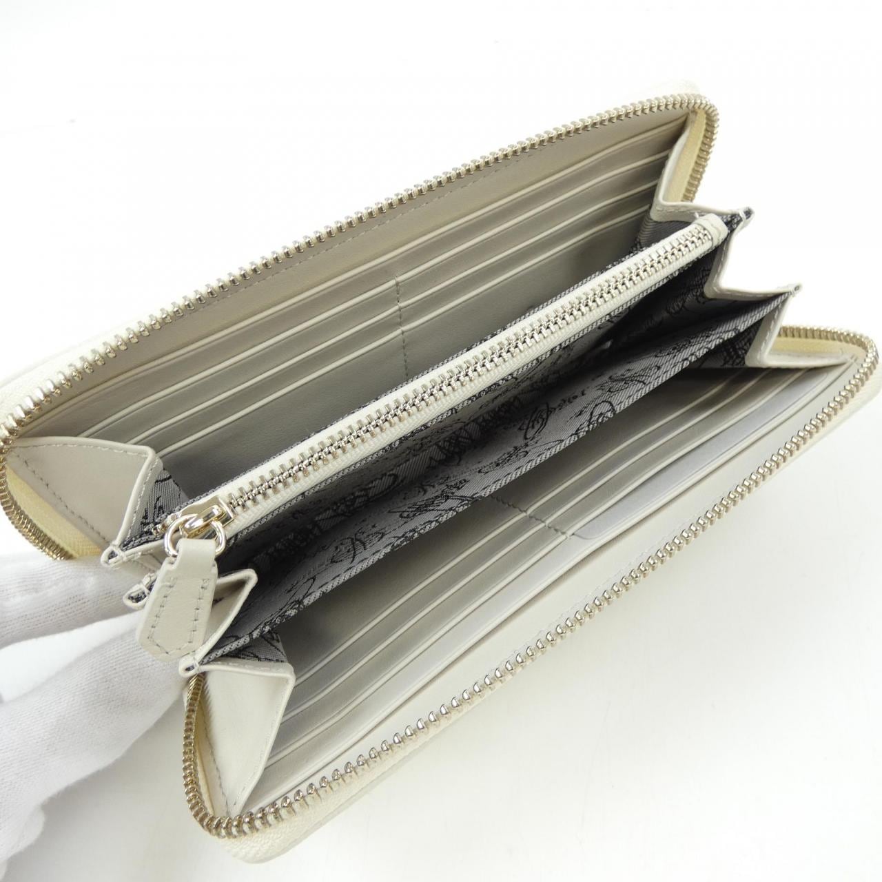 ヴィヴィアンウェストウッド Vivienne Westwood WALLET