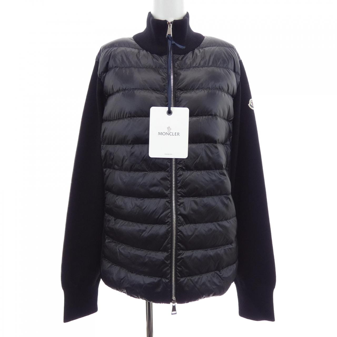 【新品】モンクレール MONCLER 20939B00036 M1131 ダウンジャケット