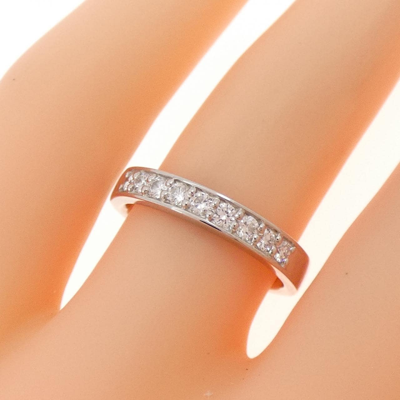 PT900 ハーフエタニティ ダイヤモンド リング 0.24CT