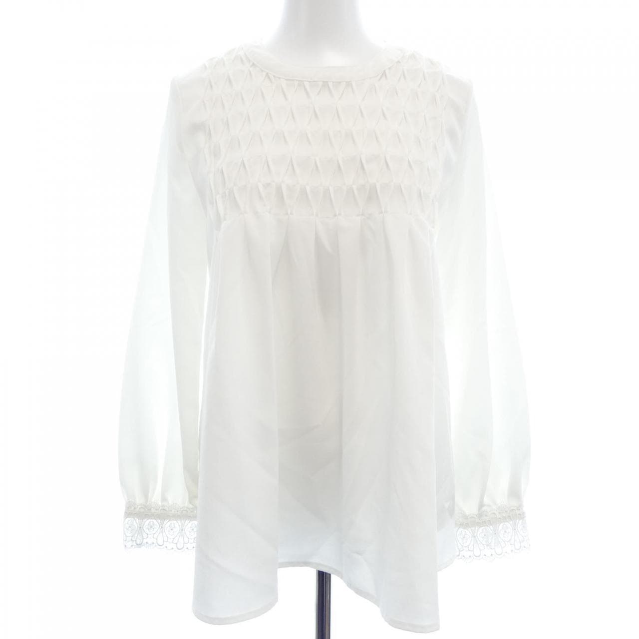 クィーンズコート QUEENS COURT トップス