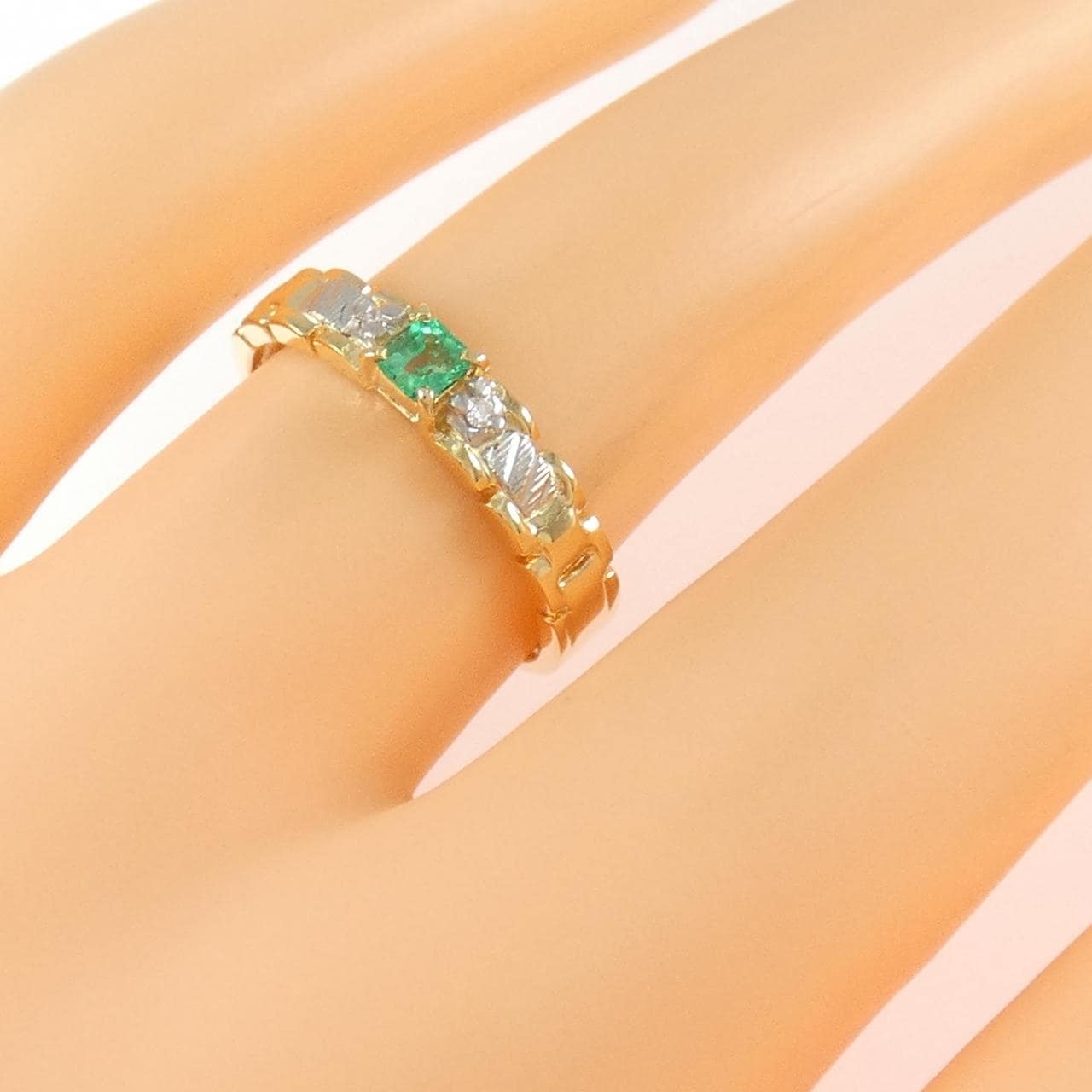 K18YG/PT900 エメラルド リング 0.12CT