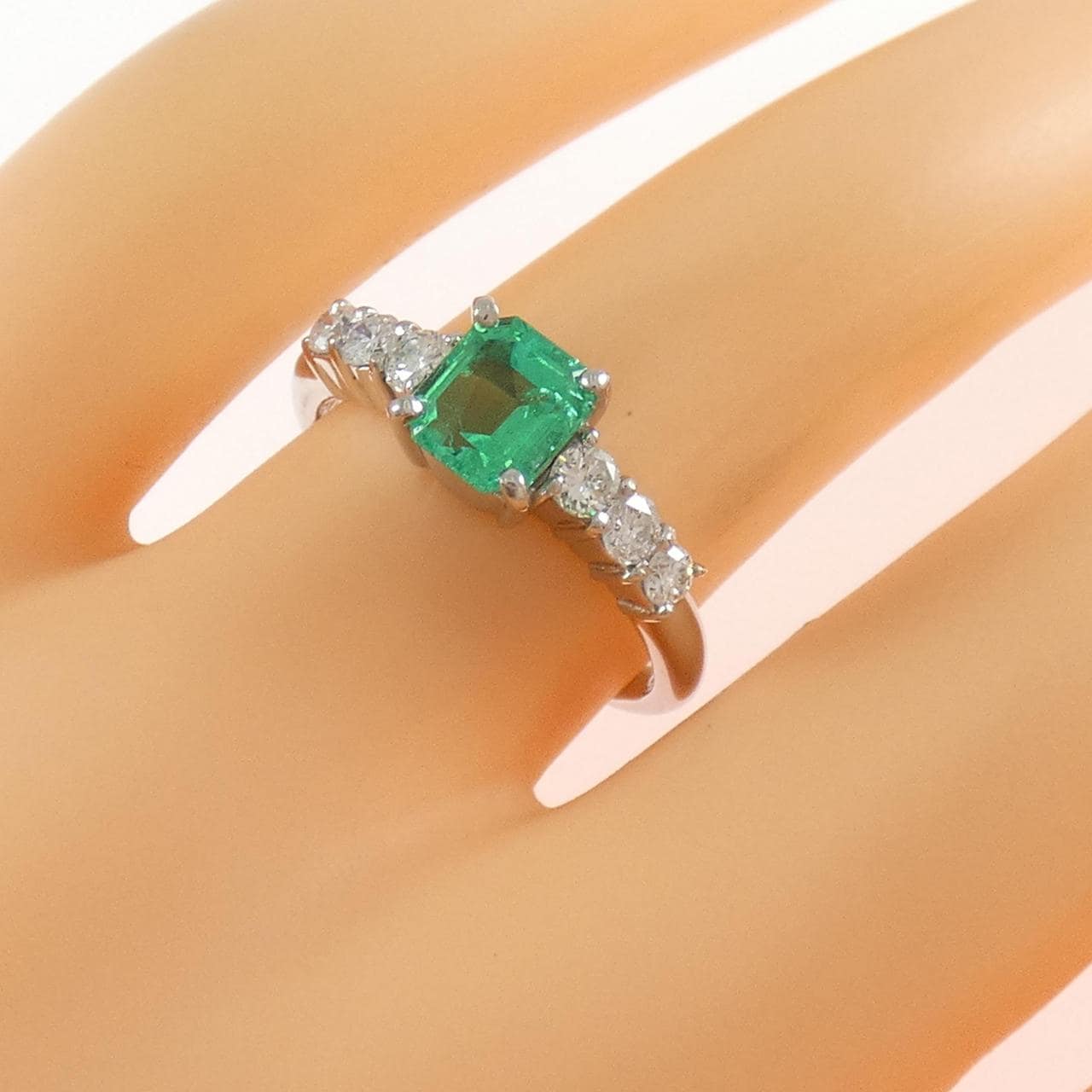PT900 エメラルド リング 0.73CT