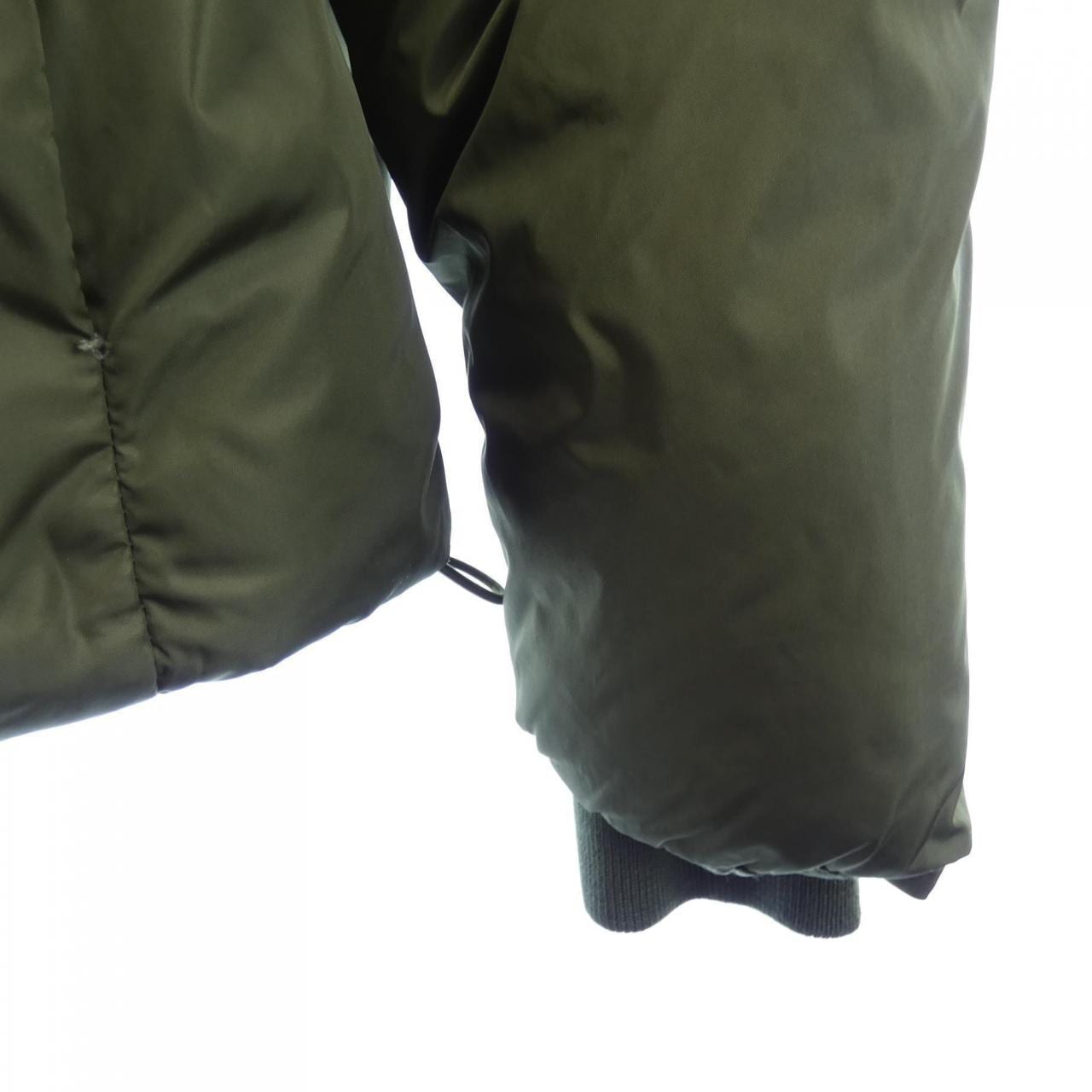 モンクレール MONCLER ダウンジャケット