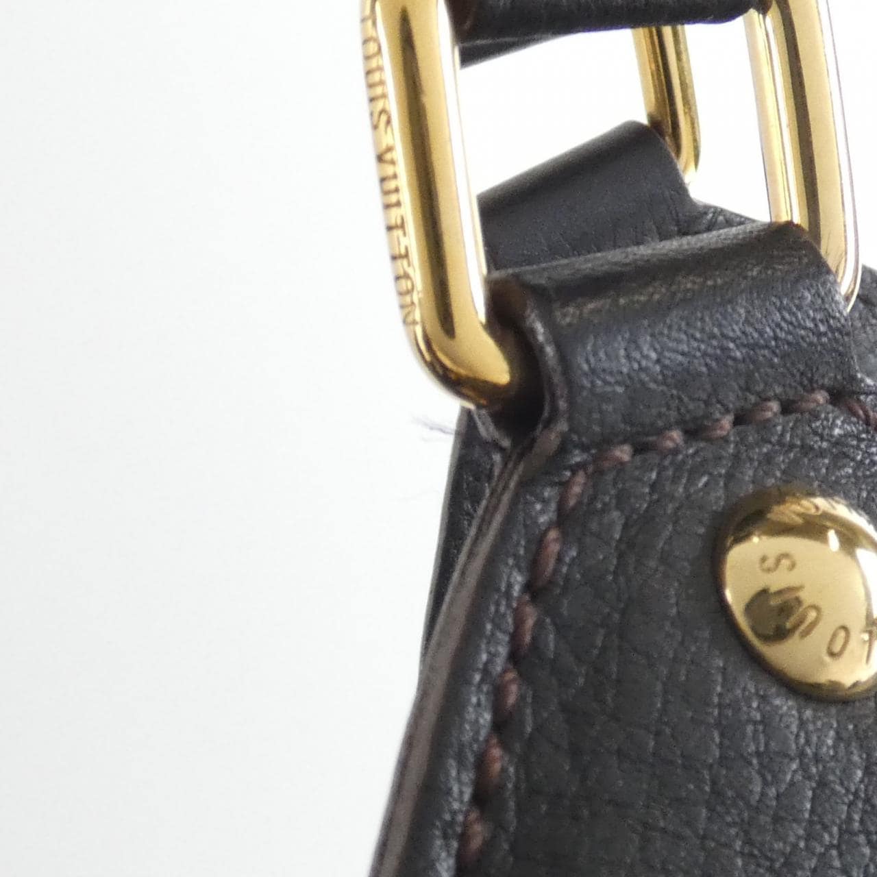 ルイヴィトン マヒナ L M95765 ショルダーバッグ