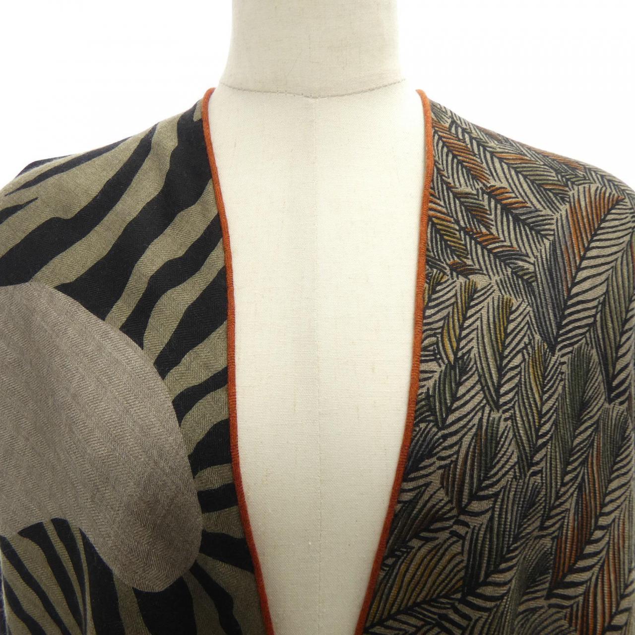 エルメス HERMES ZEBRA PEGASUS H363790S トライアングルジェアン ショール