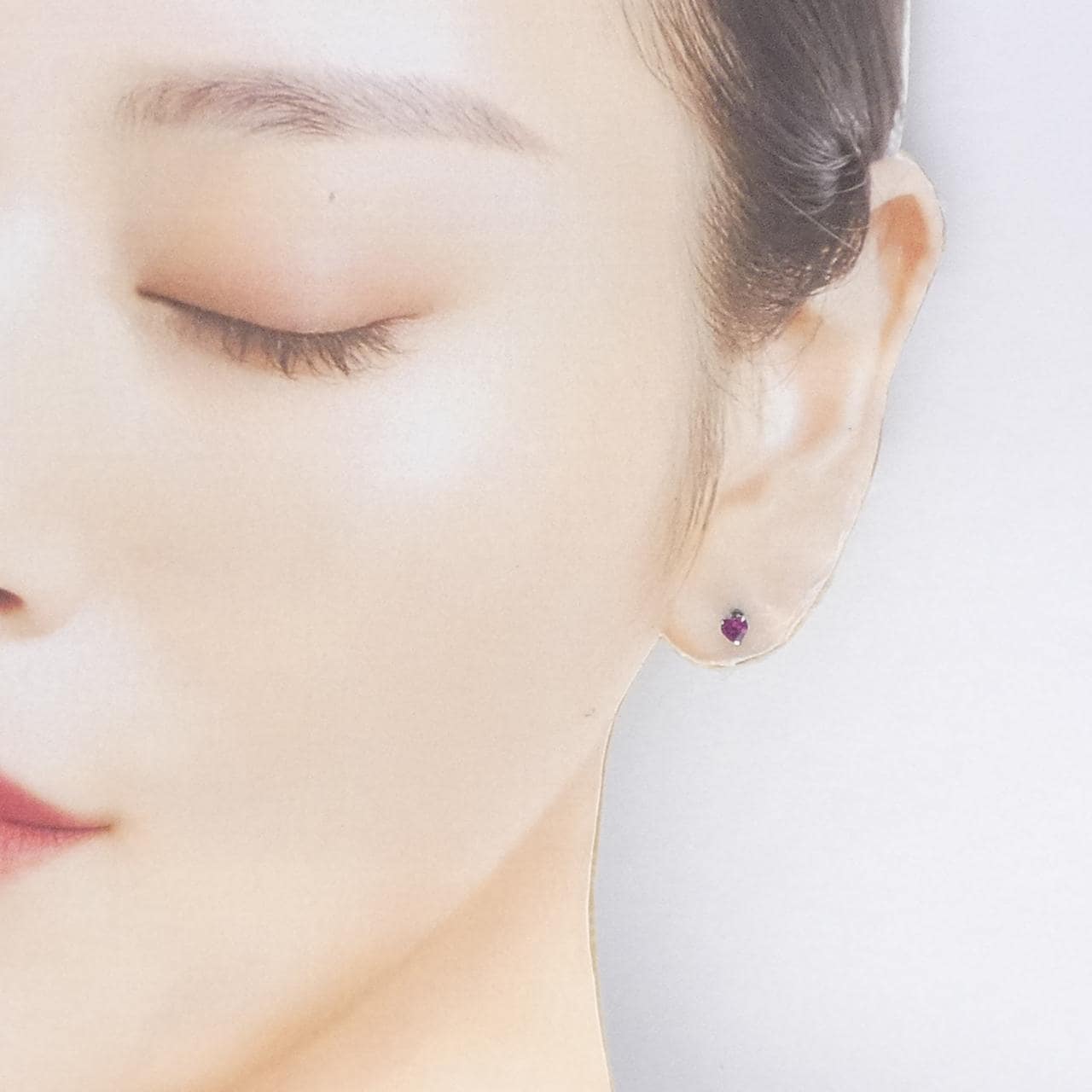 PT900 ハート ガーネット ピアス 0.36CT