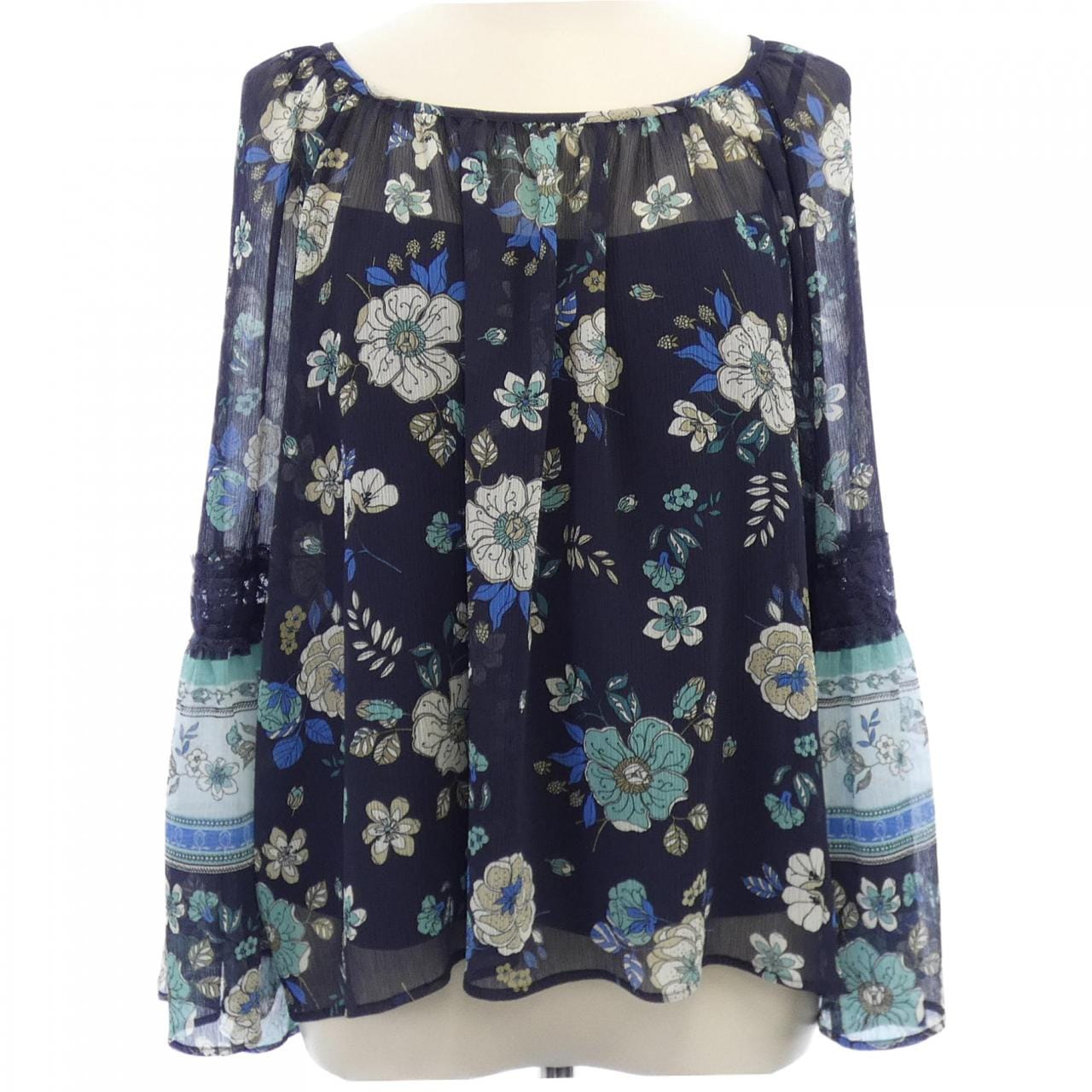 グレースコンチネンタル GRACE CONTINENTAL トップス