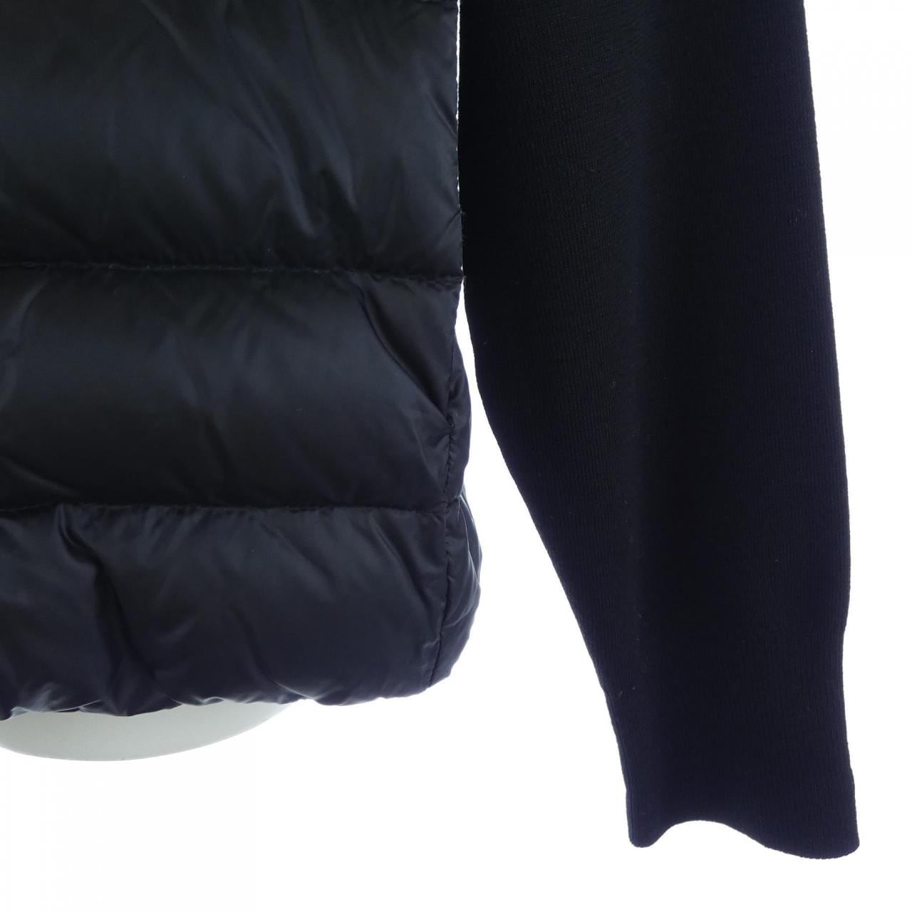 モンクレール MONCLER 20939B51100 ダウンジャケット