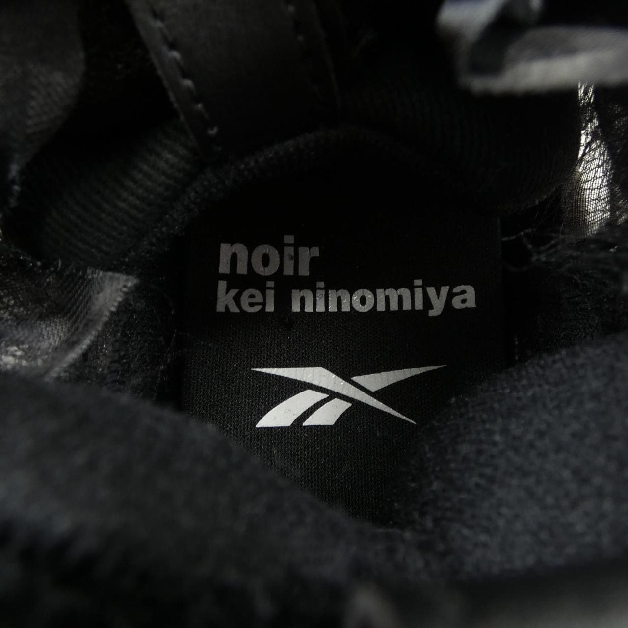 ノワールケイニノミヤ noir kei ninomiya スニーカー