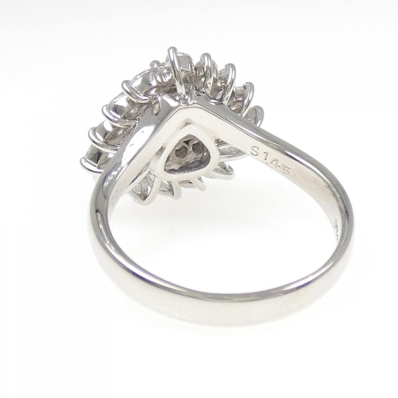 PT900 サファイヤ リング 1.45CT