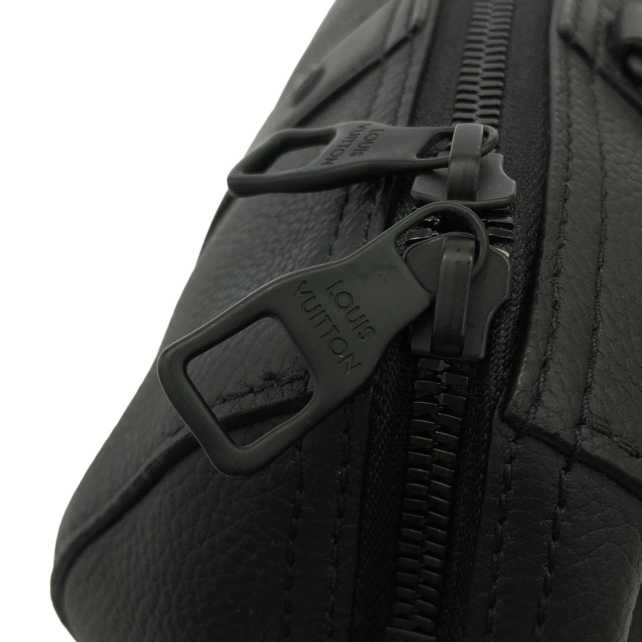 ルイヴィトン ダミエ ディストーテッド シティ キーポル M57417 ショルダーバッグ