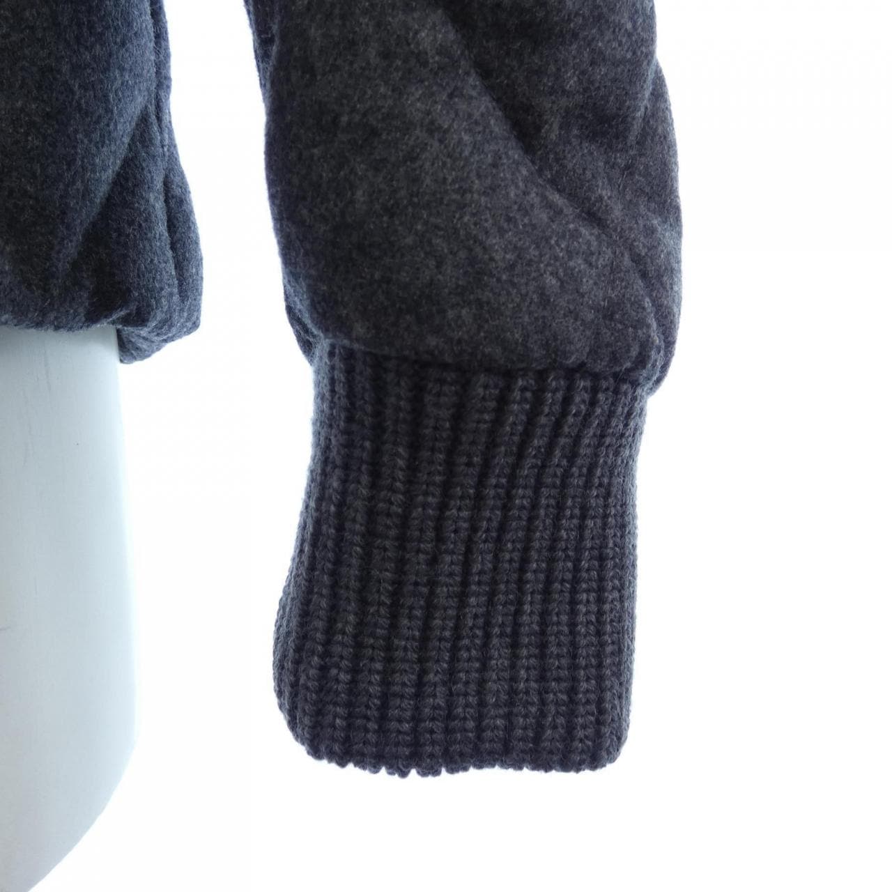 モンクレール MONCLER LABASTIDE ダウンジャケット