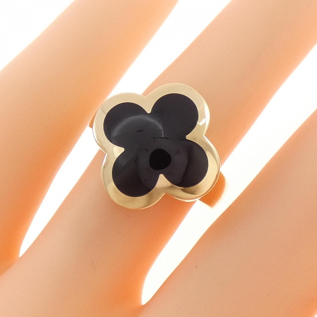 ヴァンクリーフ&アーペル ピュア アルハンブラ リング