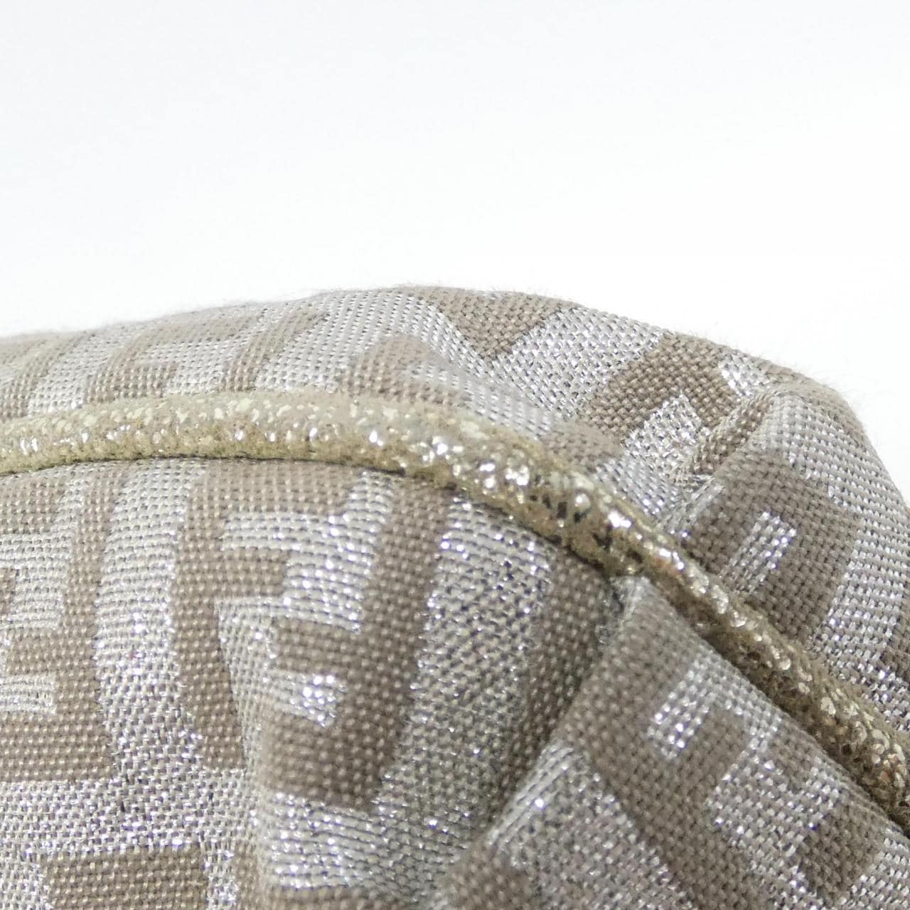 フェンディ 8BT075 RQ6 ショルダーバッグ