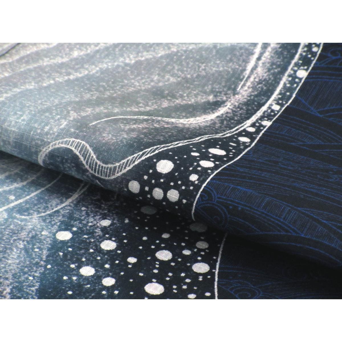 【新品】女ゆかた　くじら　Ｆサイズ