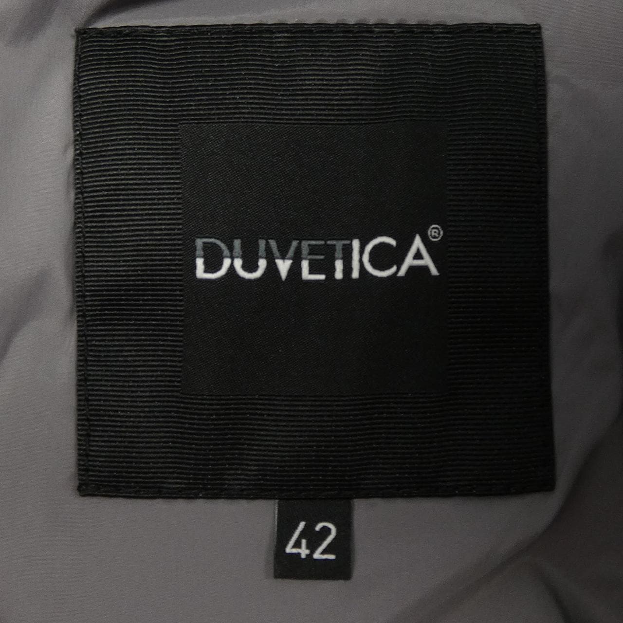 デュベティカ DUVETICA NEFELETRE ダウンジャケット