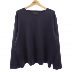 SUAVELE Tシャツ