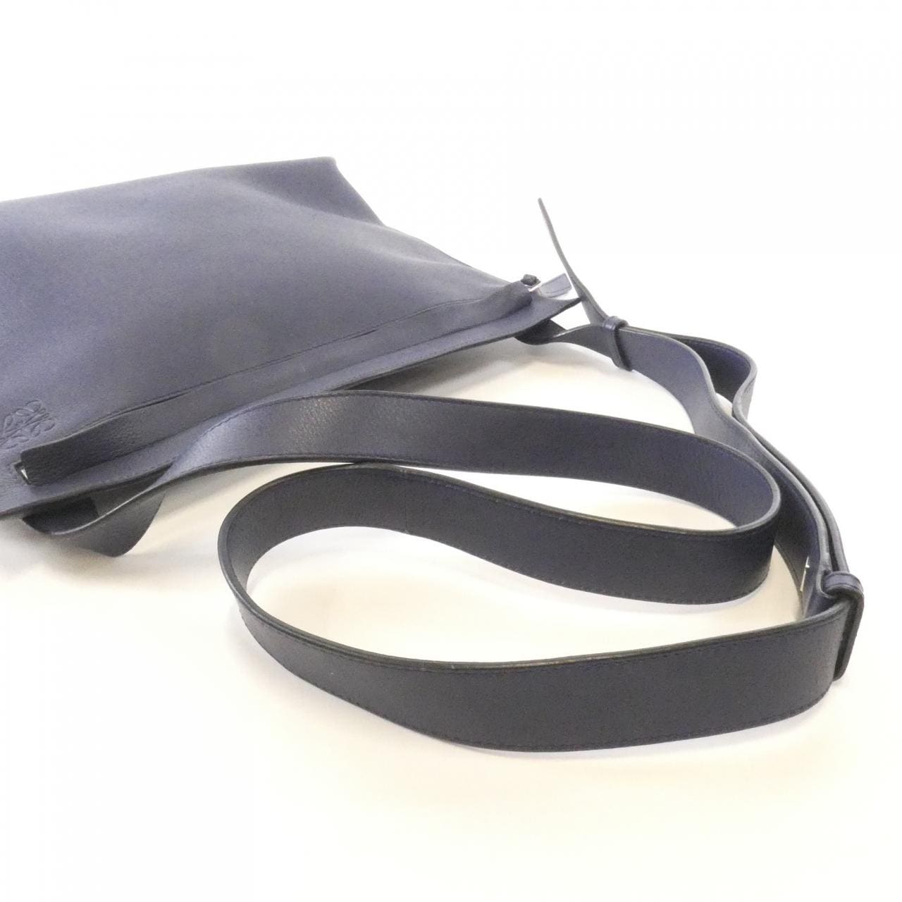 ロエベ ティー メッセンジャー 316 36 P37 ショルダーバッグ