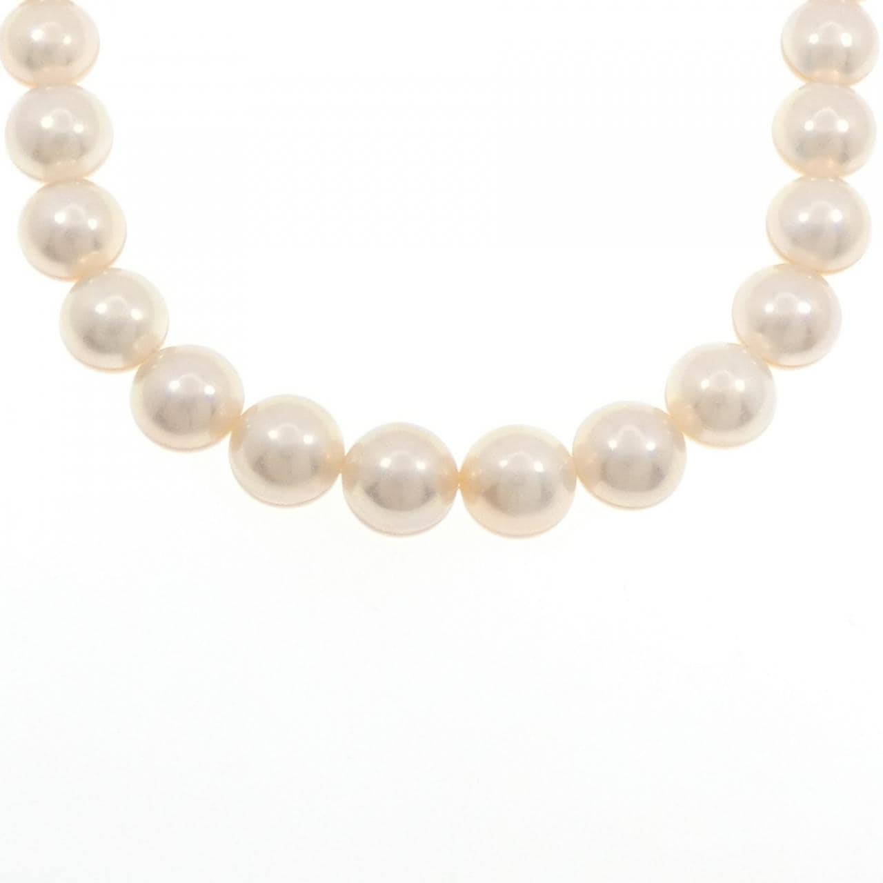 Tasaki Mabe pearl necklace